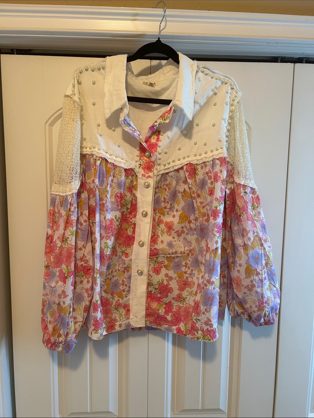 POL Floral Button-Front Peasant Blouse - White, Pink & Lavender